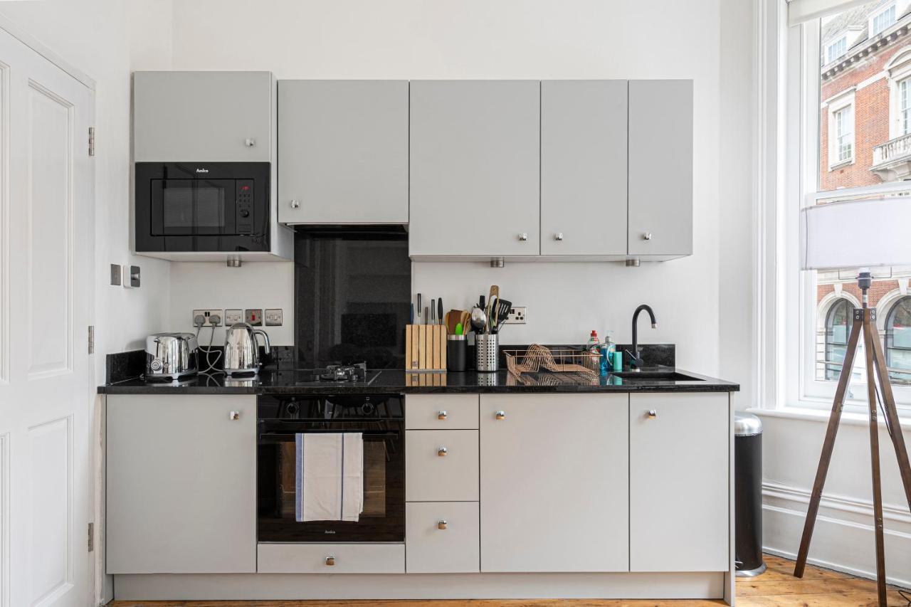 Chic Apartment Near Kensington Palace Londra Exterior foto